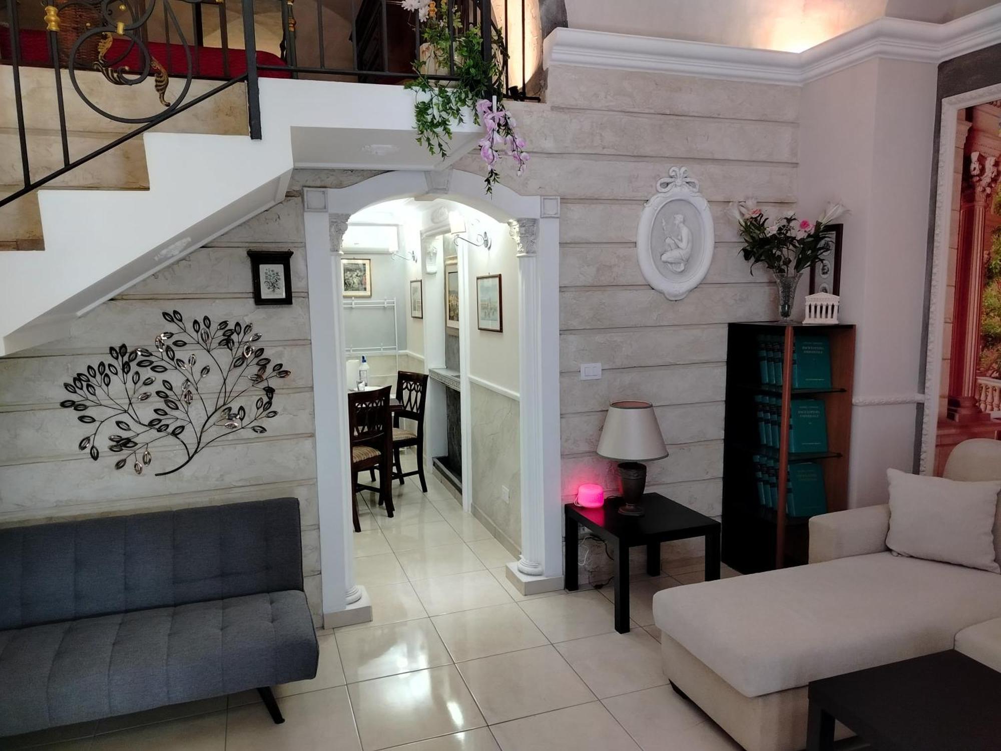 Azalea House * Catania